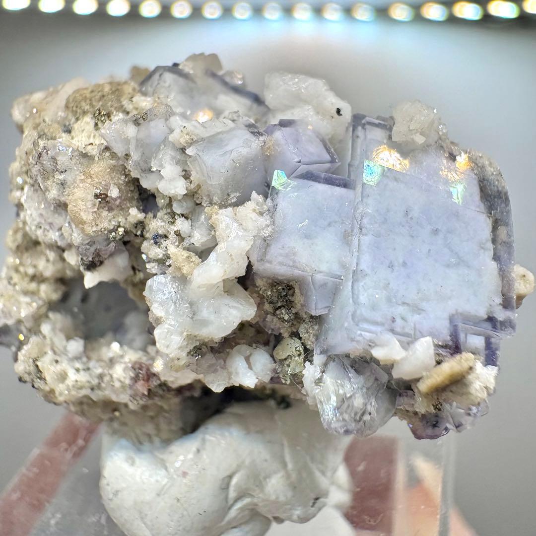 600 中国 ヤオガンシャン産　ポーセリンフローライト