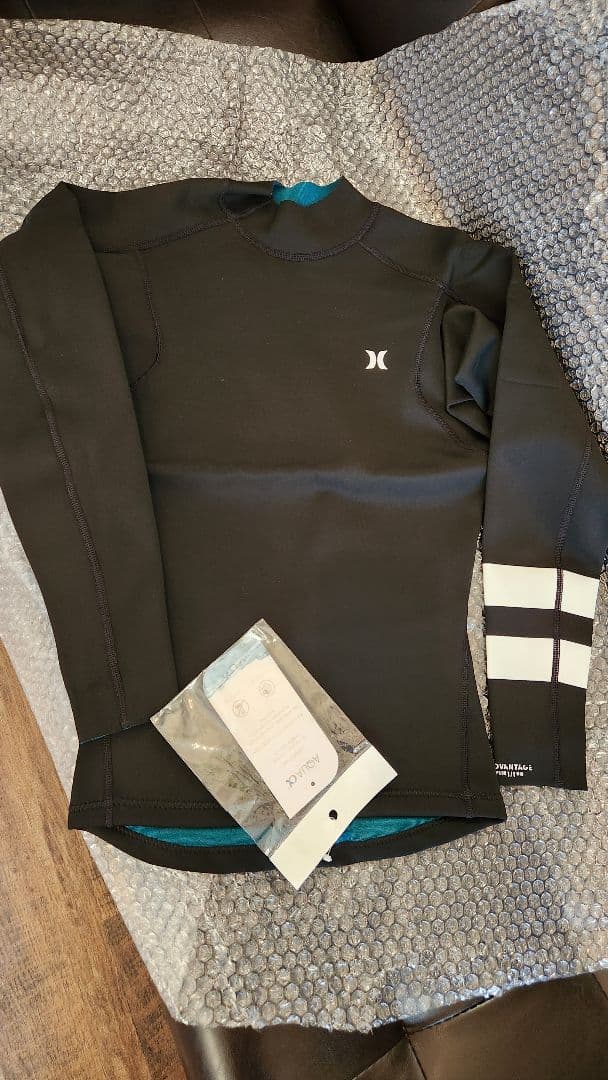 Hurley ブラック 長袖タッパー M