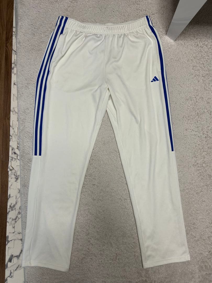 adidas ジャージパンツ ホワイト