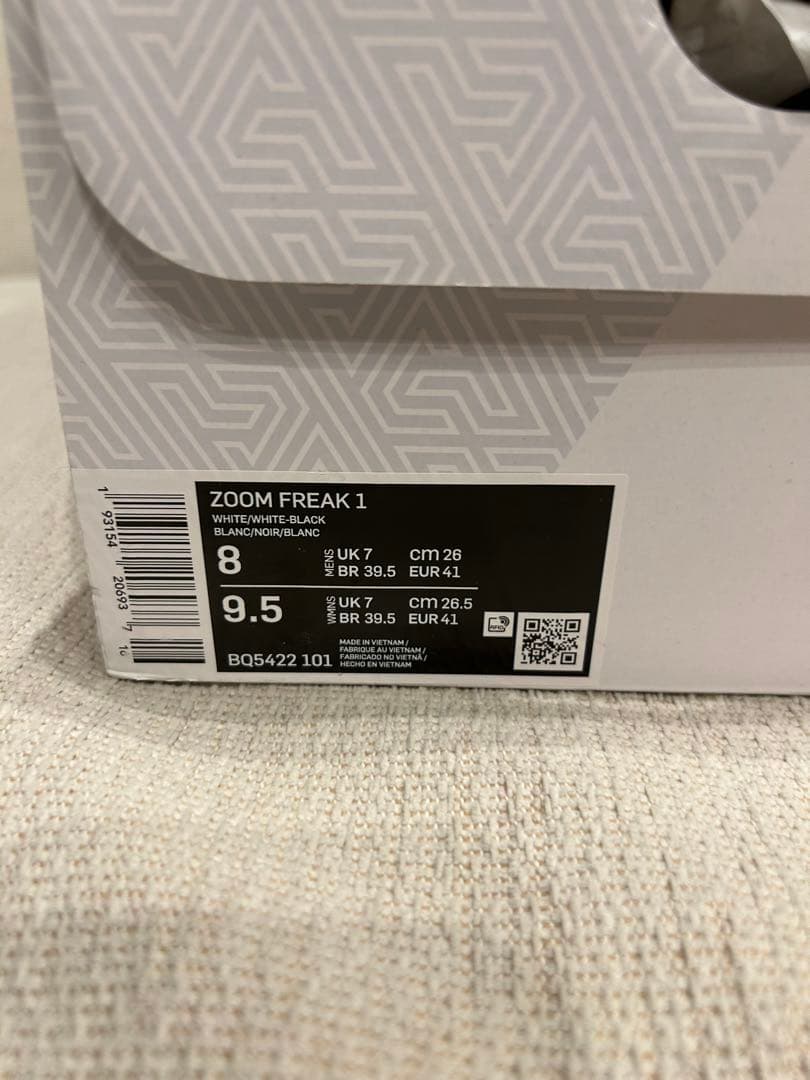 【値下中】【希少/試着のみ/美品】NIKE ZOOM FREAK 1 26㎝