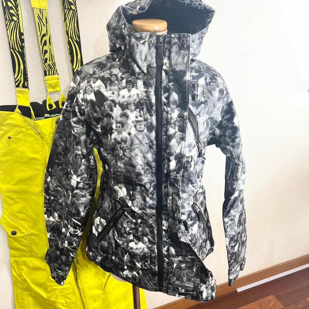 バートン　Burton スノーボードウェア 上下セット　レディース　M
