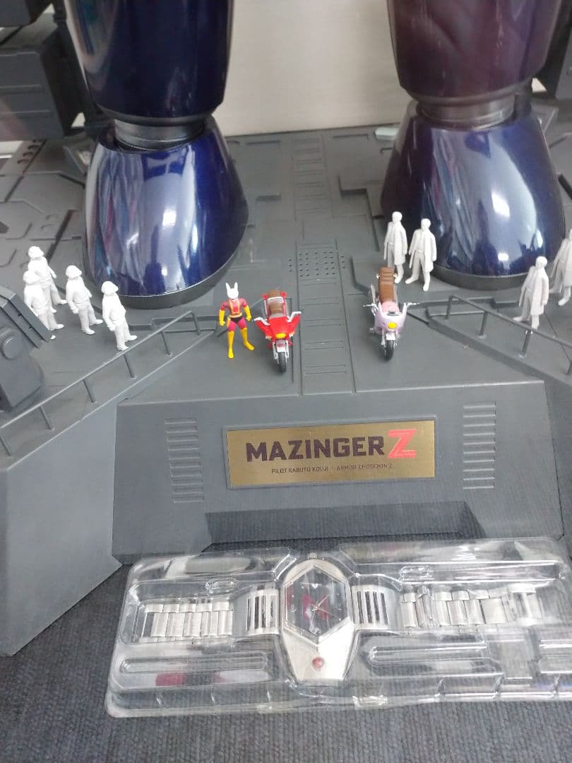 青鬼　アシェット鉄の城マジンガーZ75cm巨大メタルギミックモデル