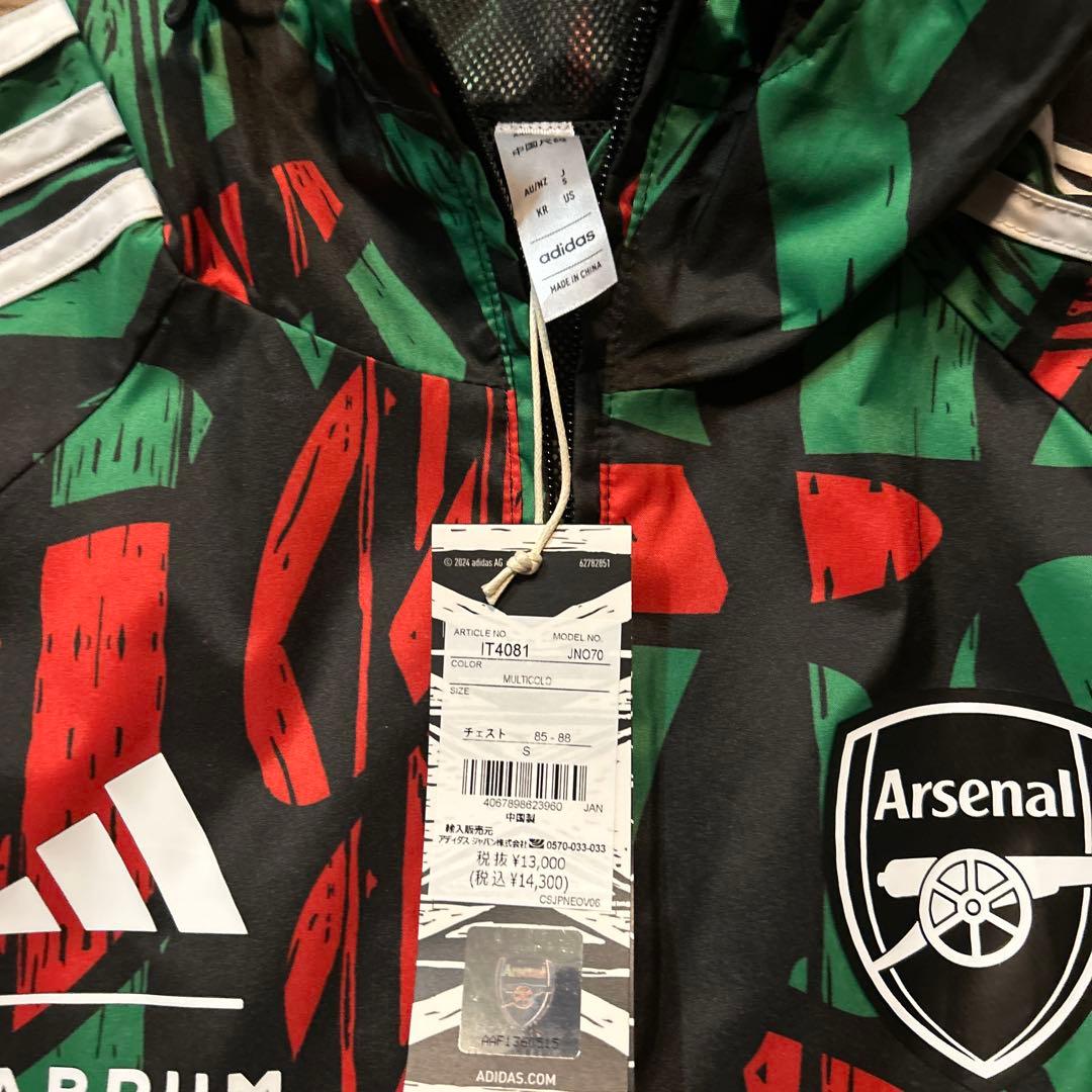 アディダス　アーセナル × LABRUM シーズナル ウインドブレーカー