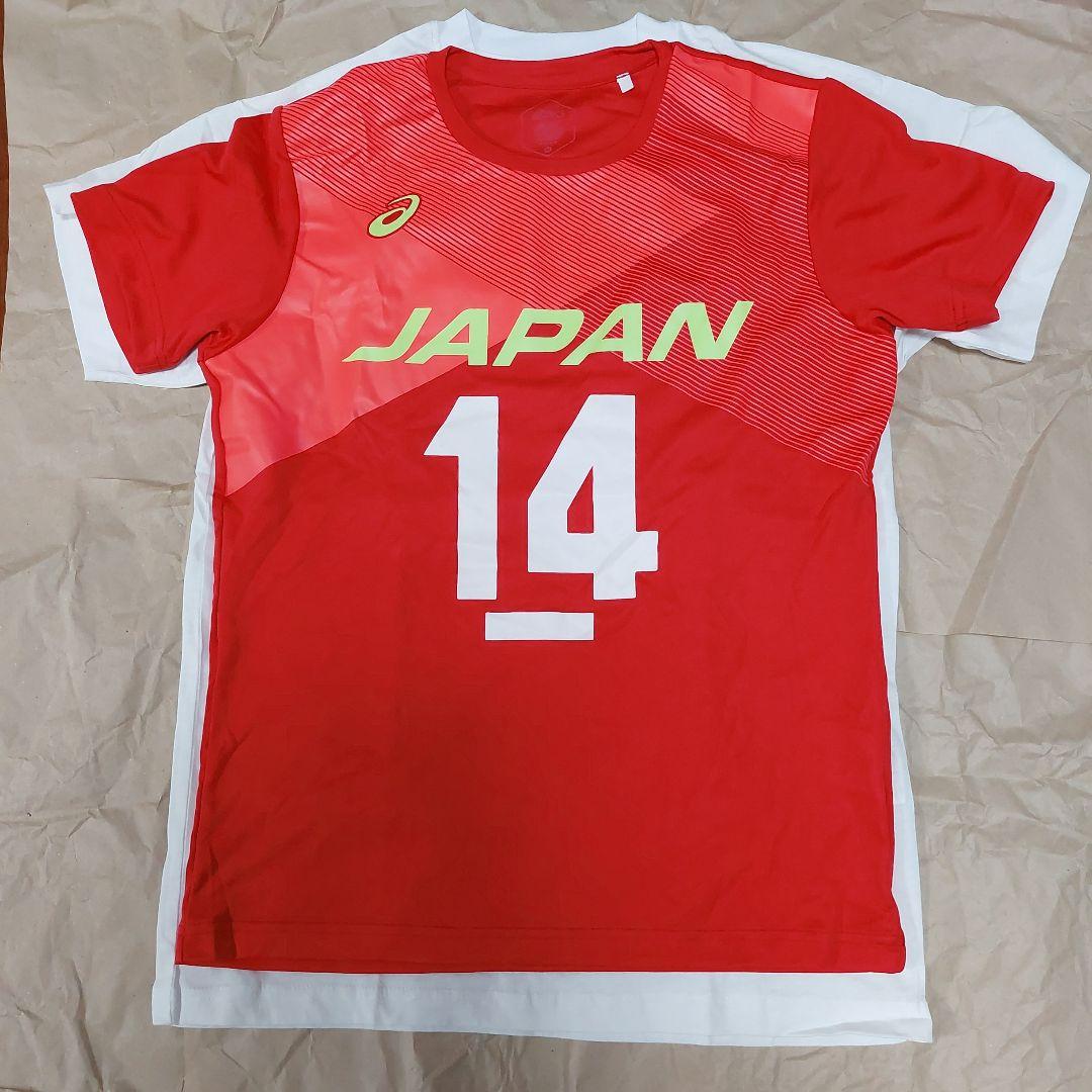 ペルージャTシャツL②リブジャケットL②ネックストラップ④