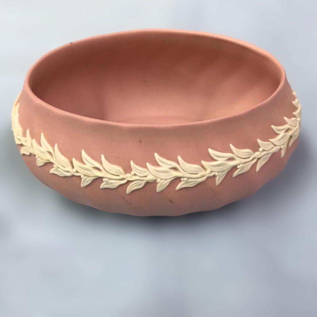 ウェッジウッド ジャスパー ピンク 蓋付き小物入れ 約10×7×h6cm