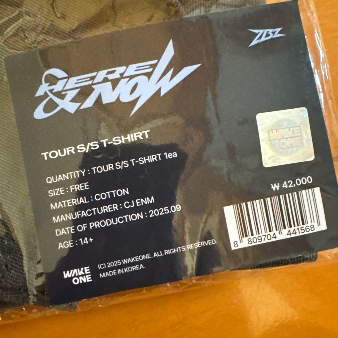 『新品』ZB1 2025 WORLD TOUR [HERE&NOW] Tシャツ
