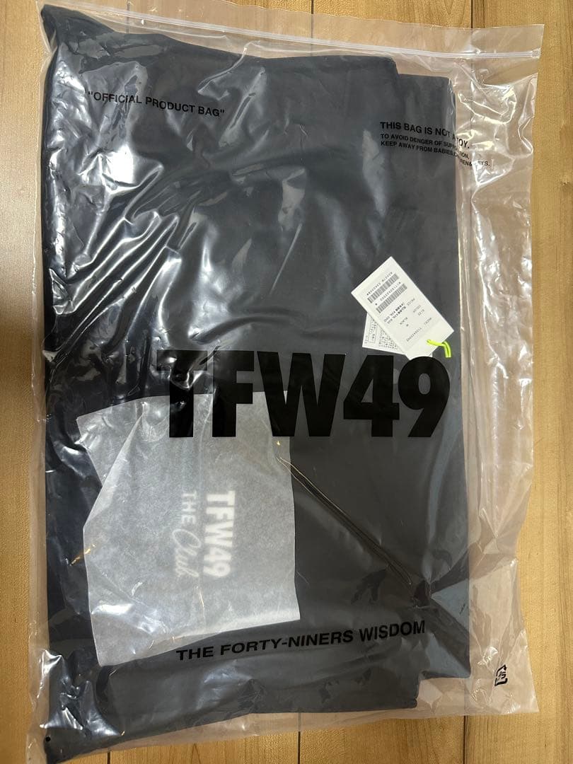 TFW49 フード付きパーカ ブラックM他