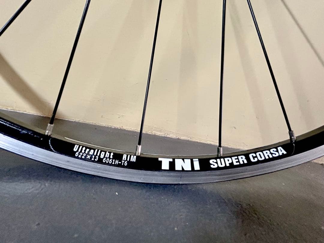 【TNI ハブ&リムの軽量ホイール（前輪）】重量0.77kg