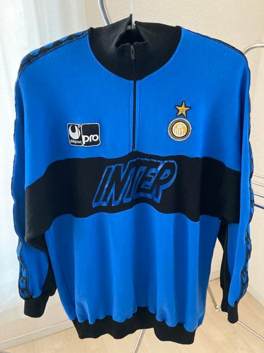 中*堅様 ⭐︎週末限定⭐︎uhlsport インテルミラノ トレーニング　激レア