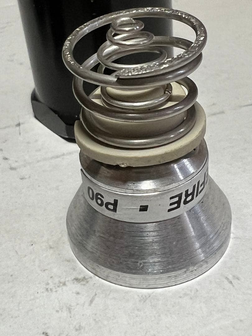 超希少SUREFIRE C3 CENTURION 懐中電灯9V