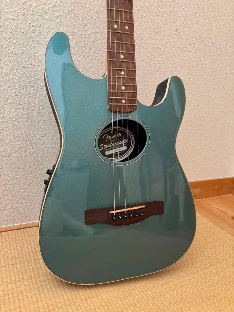 Fender Stratacoustic FISHMAN搭載 エレアコ最終値下げ