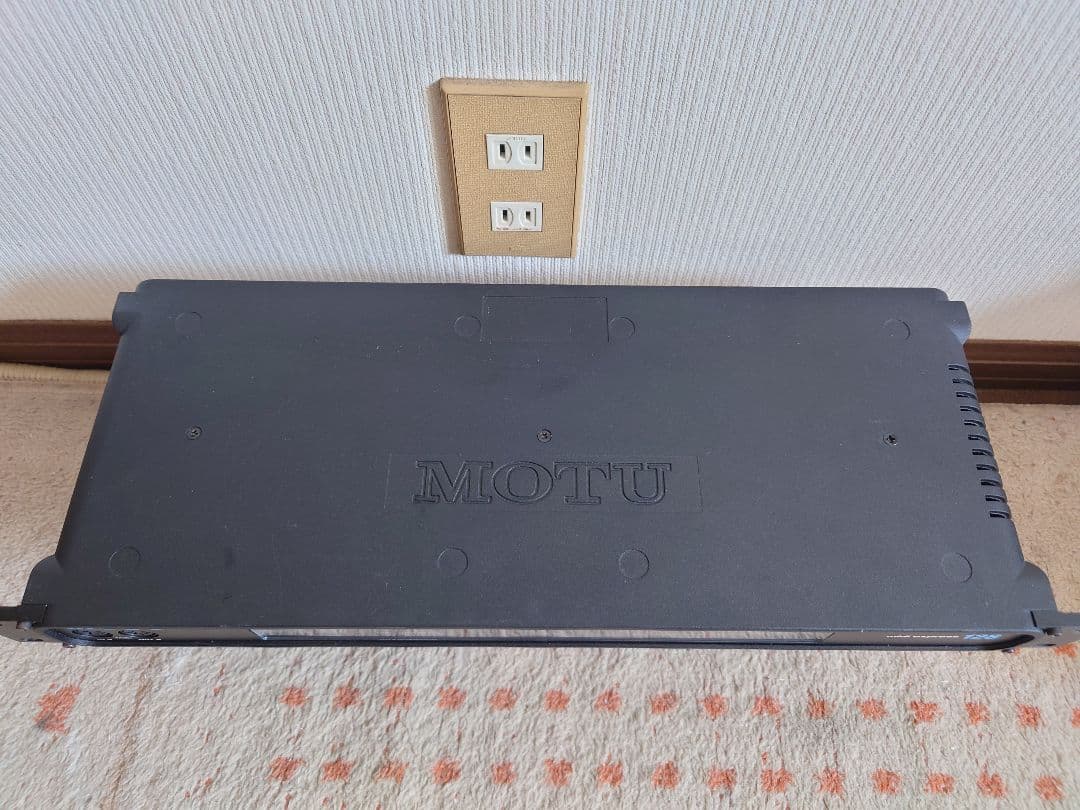 MOTU MIDIEXPRESS128 8in9out midiインターフェイス