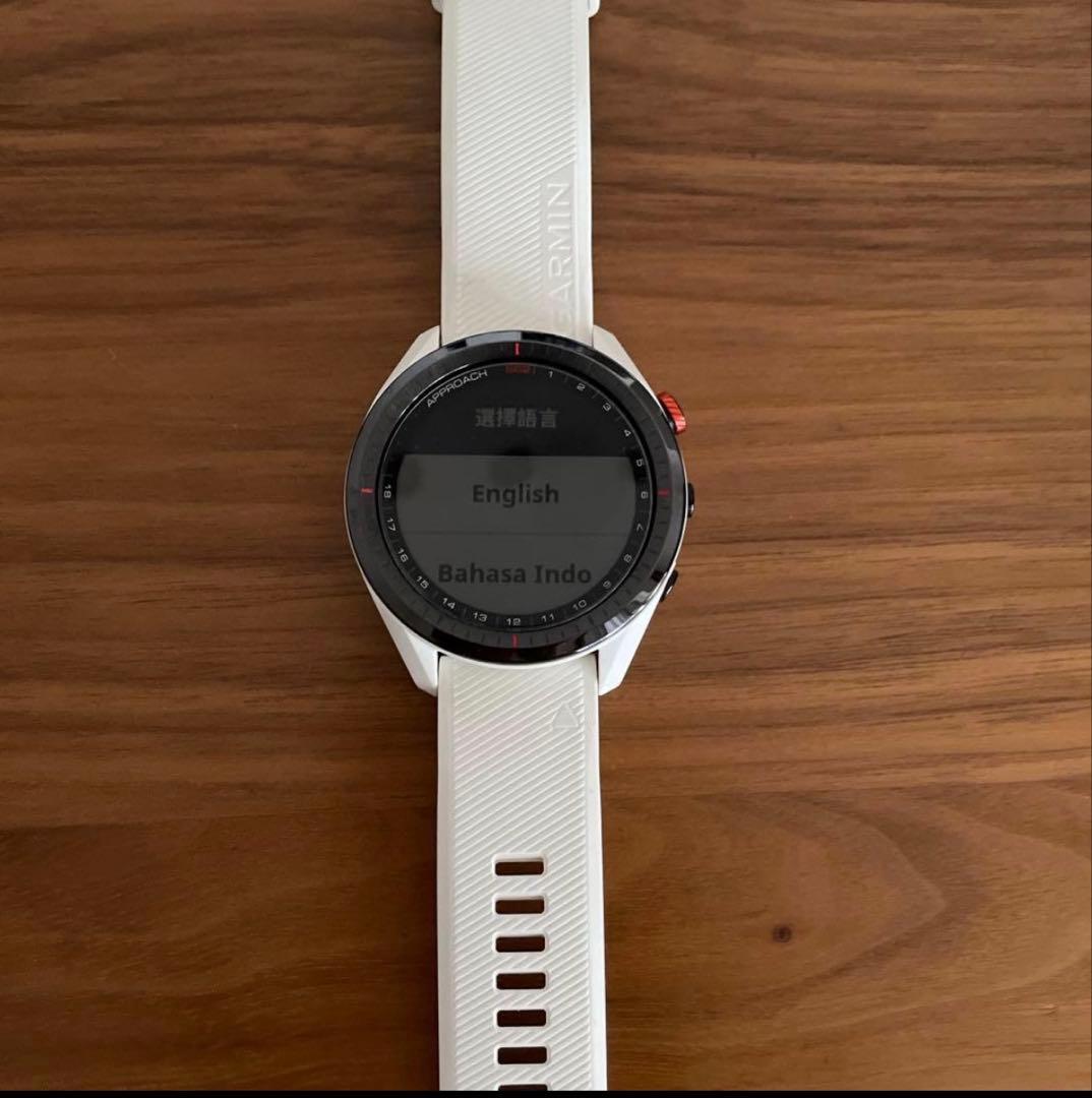 極美品 ガーミン S62 アプローチ ホワイト garmin S62
