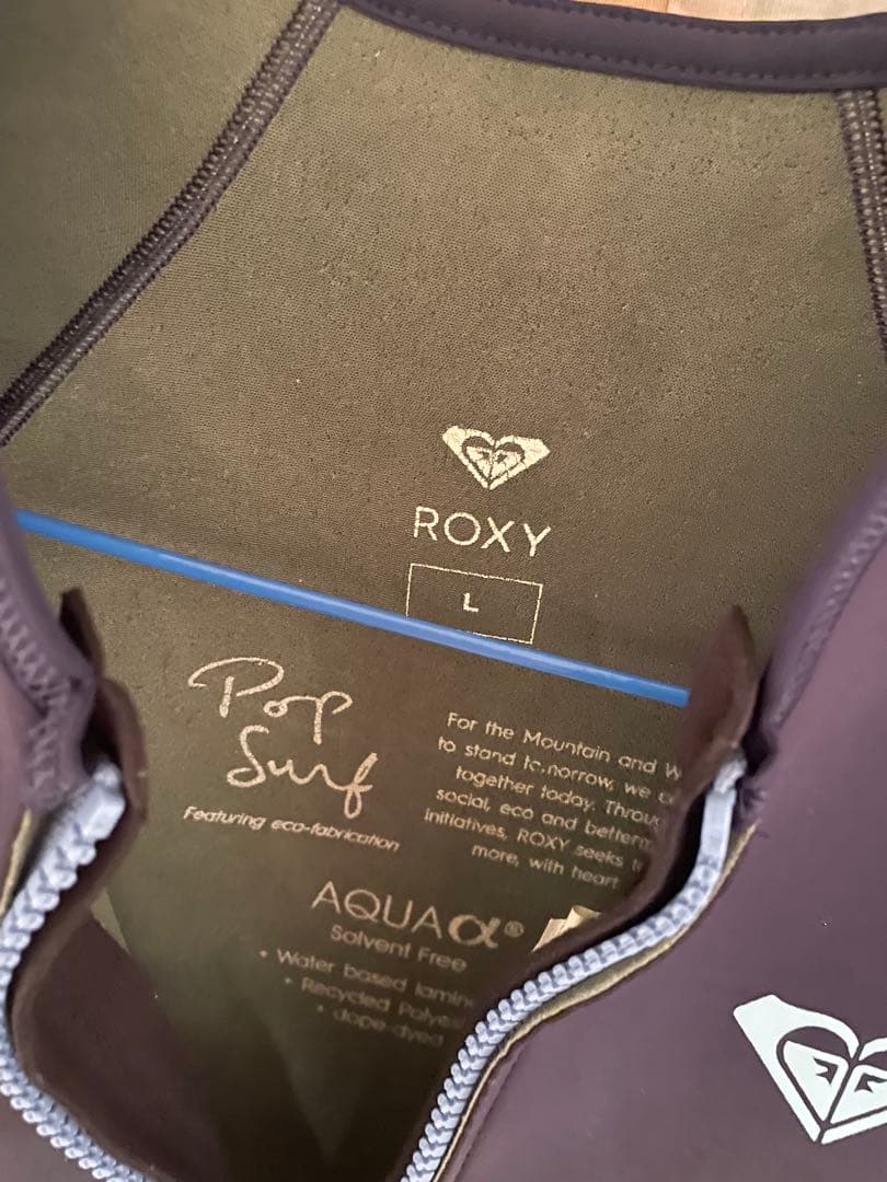 徐々に値下げ中！ROXY ウェットスーツ 1㎜、ネイビー マルチカラー