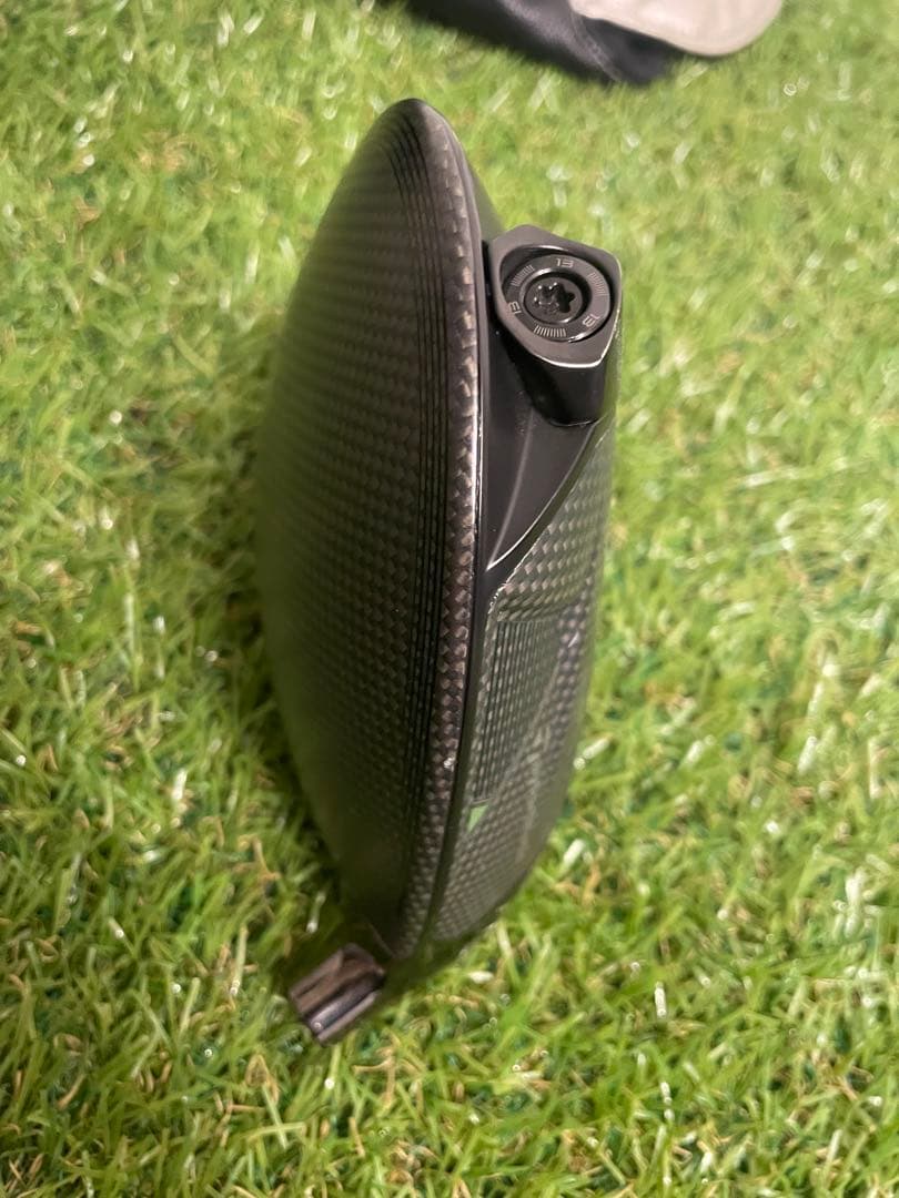 TaylorMade Qi35ドライバー 10.5度 ヘッド単品　カバー付属