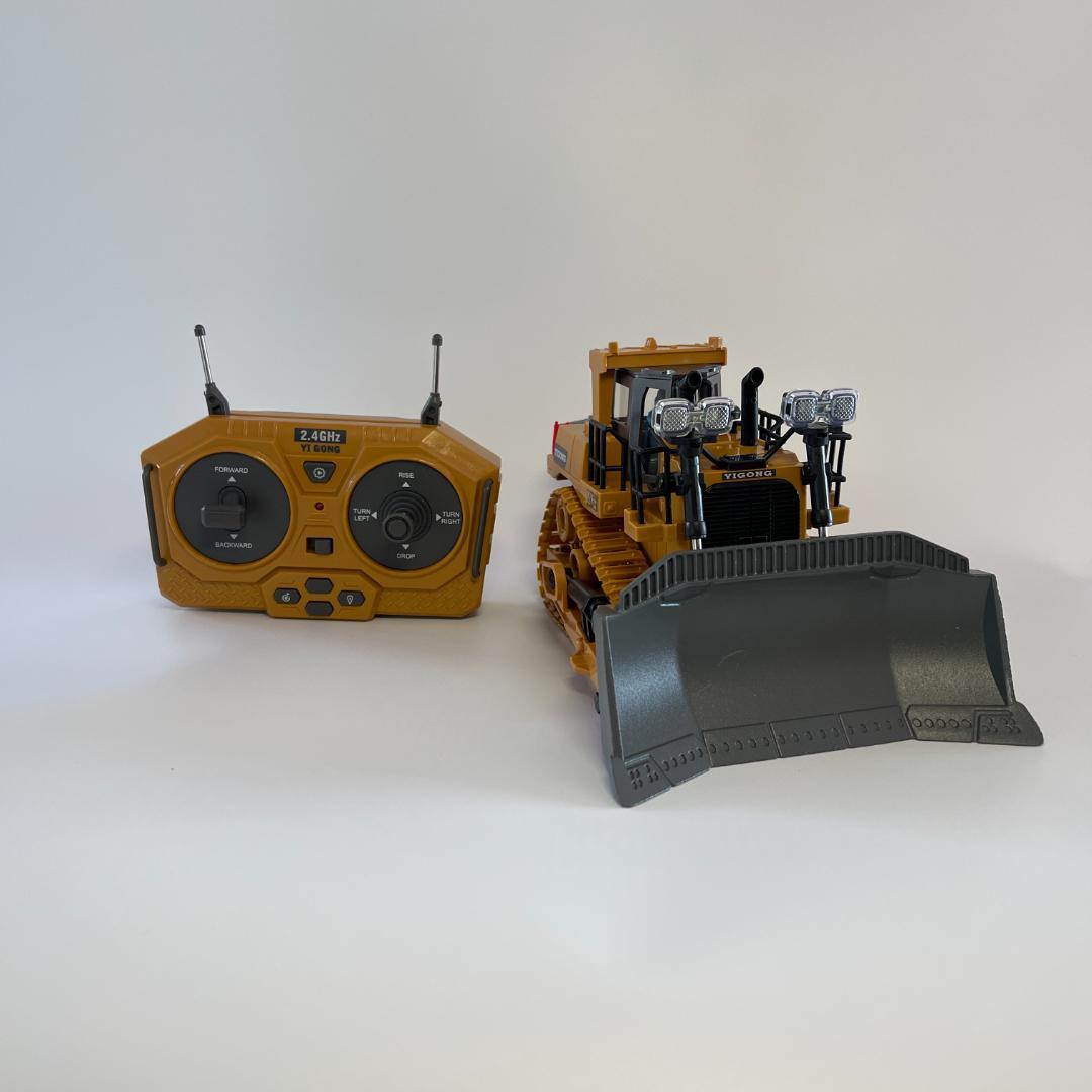 RCトラックタイプトラクター（合金製）