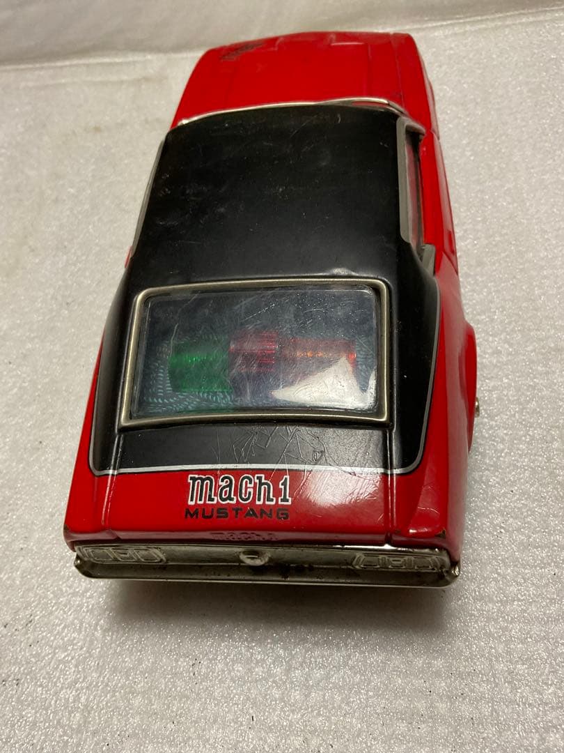 TAIYO／MUTANG・mach1。赤／黒ツートン。【電池を入れても無作動】。