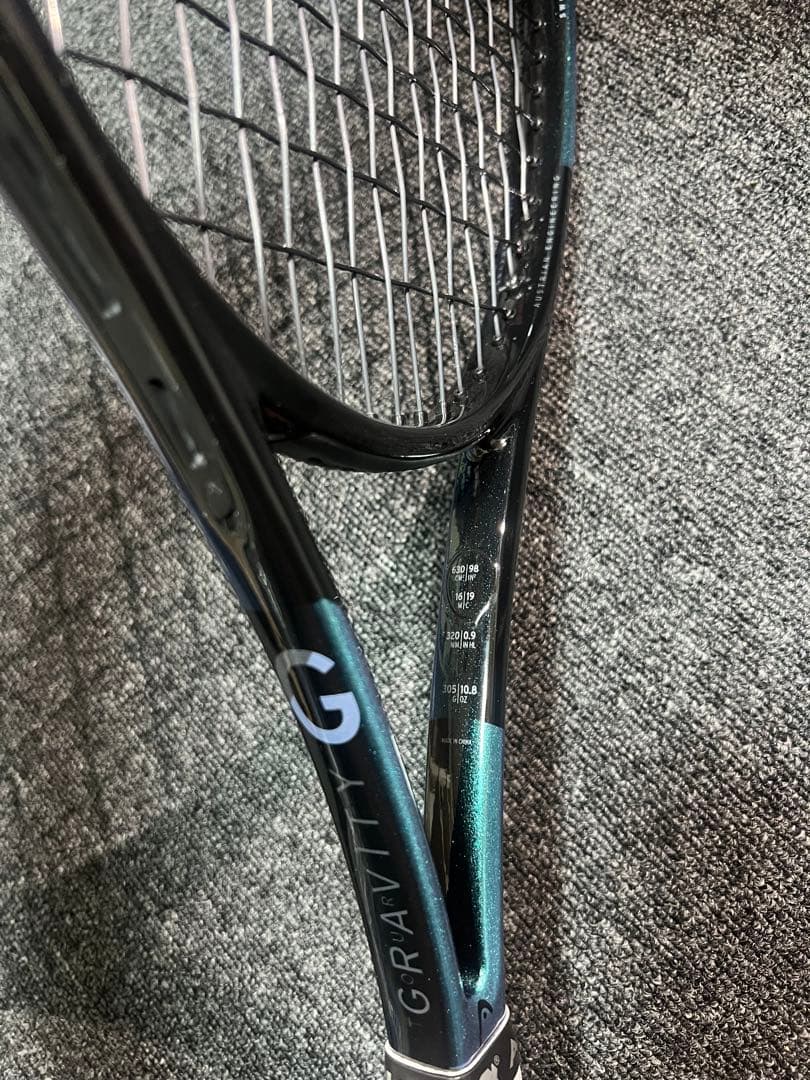 カーボンファイバー テニスラケット 黒水色