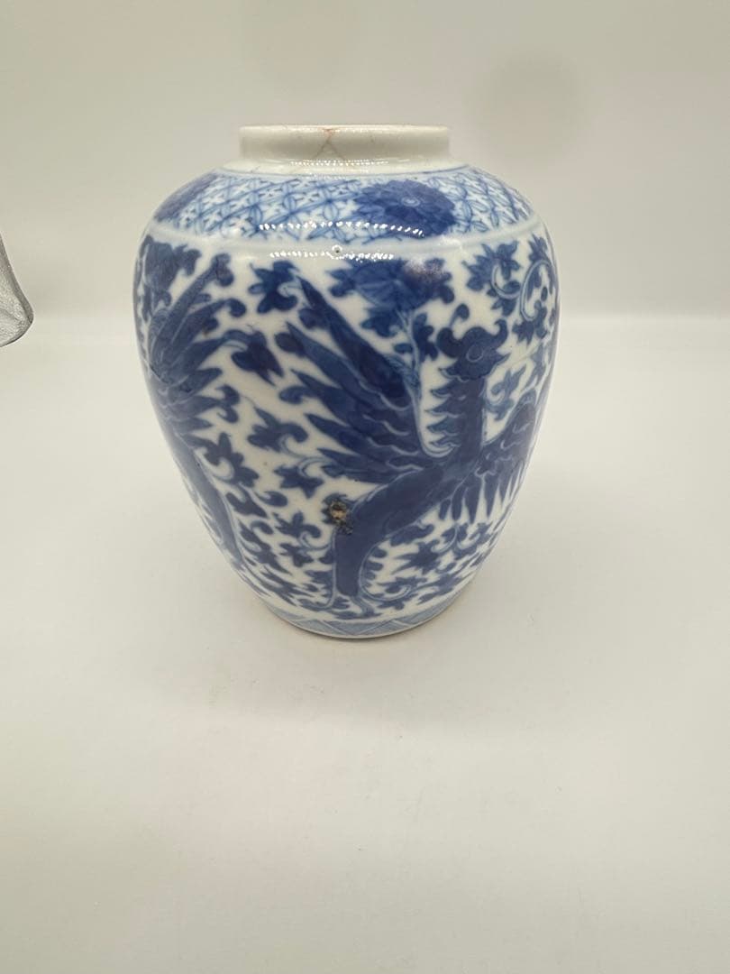 青白磁 花鳥模様 壺 高さ約15cm（清末年）