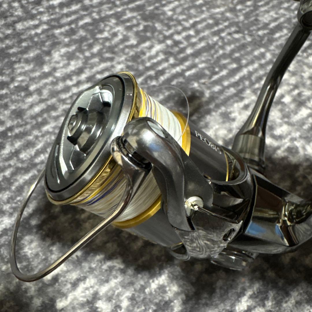 18ステラSTELLA 3000MHG スピニングリール