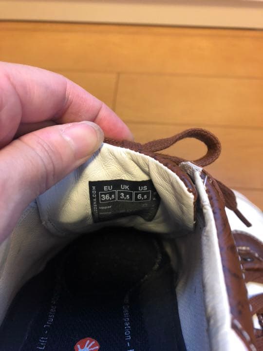 【美品】DUCA DEL COSMA レディースゴルフシューズ23cm