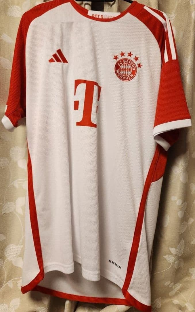 ケイン　ユニフォーム　バイエルン・ミュンヘン　イングランド代表　ブンデスリーガ