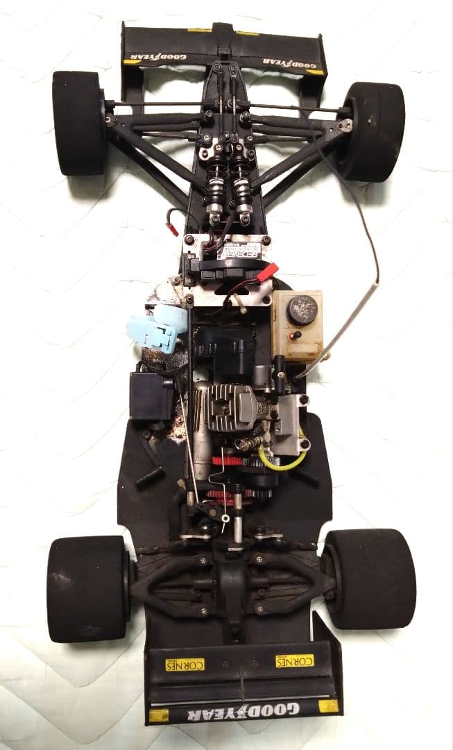 京商フェラーリ　FERRARI 642/F1-91 1/8 エンジンRC