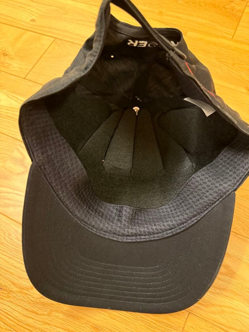 【新品】 ロジャーフェデラー 引退記念RFロゴ キャップ ユニクロ 黒