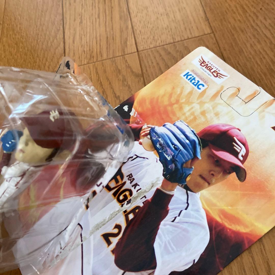 楽天Eagles  岩隈久志フィギュア&アヒルちゃん