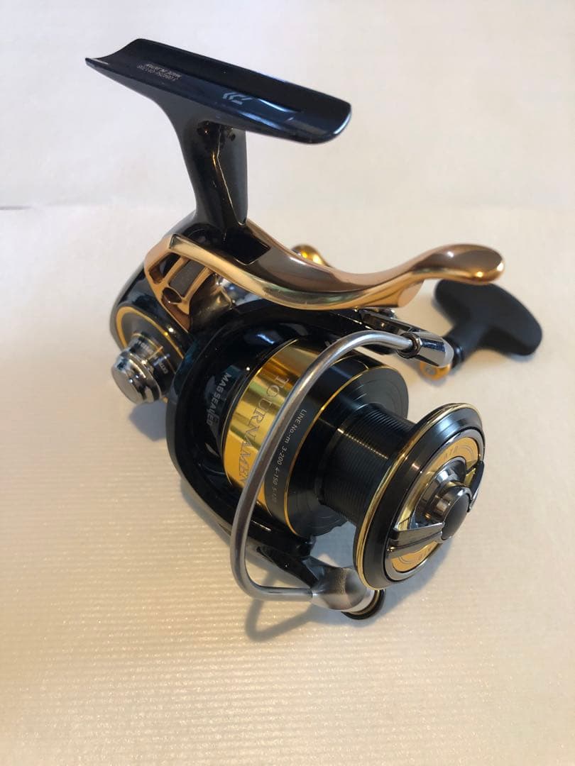 こ*け様 ダイワ 22トーナメントISO 3000XH-LBD
