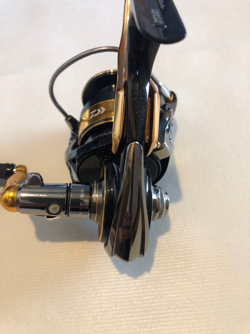 こ*け様 ダイワ 22トーナメントISO 3000XH-LBD