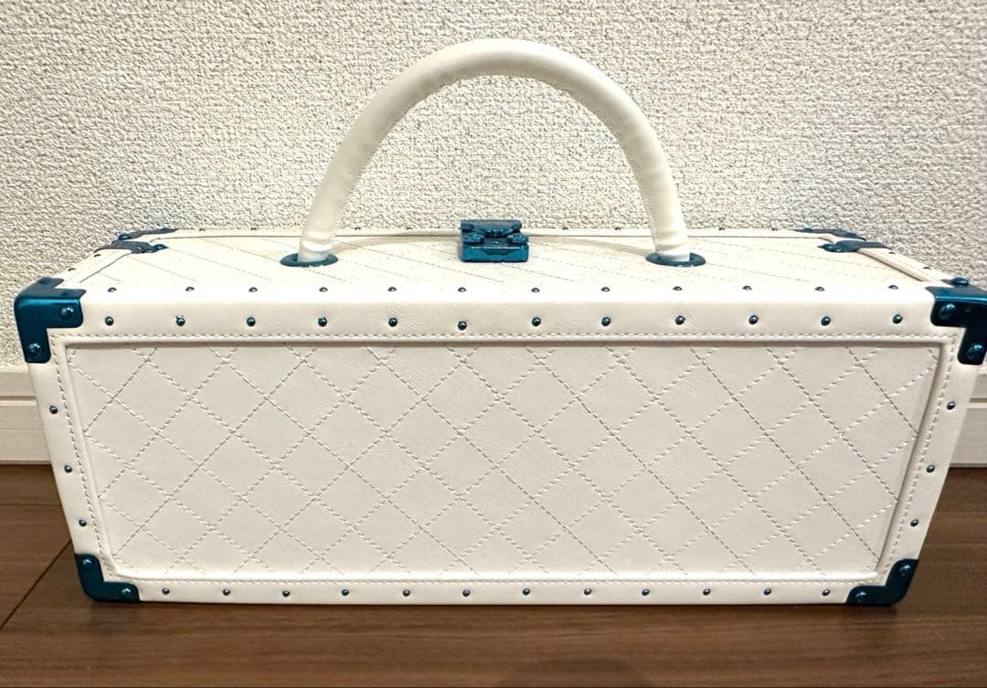 エンジェルシャンパン ロゼホワイト　ホワイトデーエディション　レザータイプ　限定