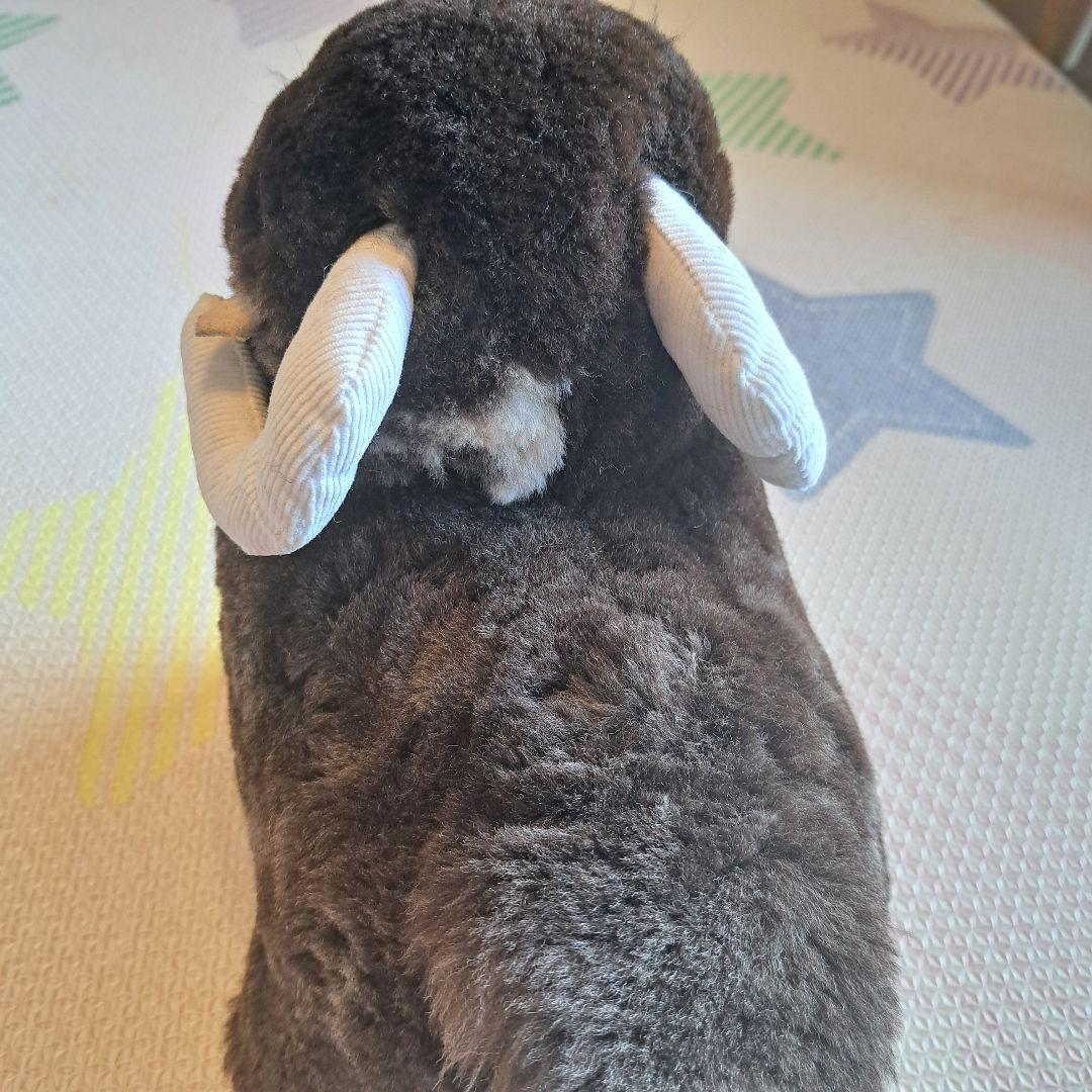Sheep house シープハウス　ダークブラウン羊の毛　ぬいぐるみ ムートン