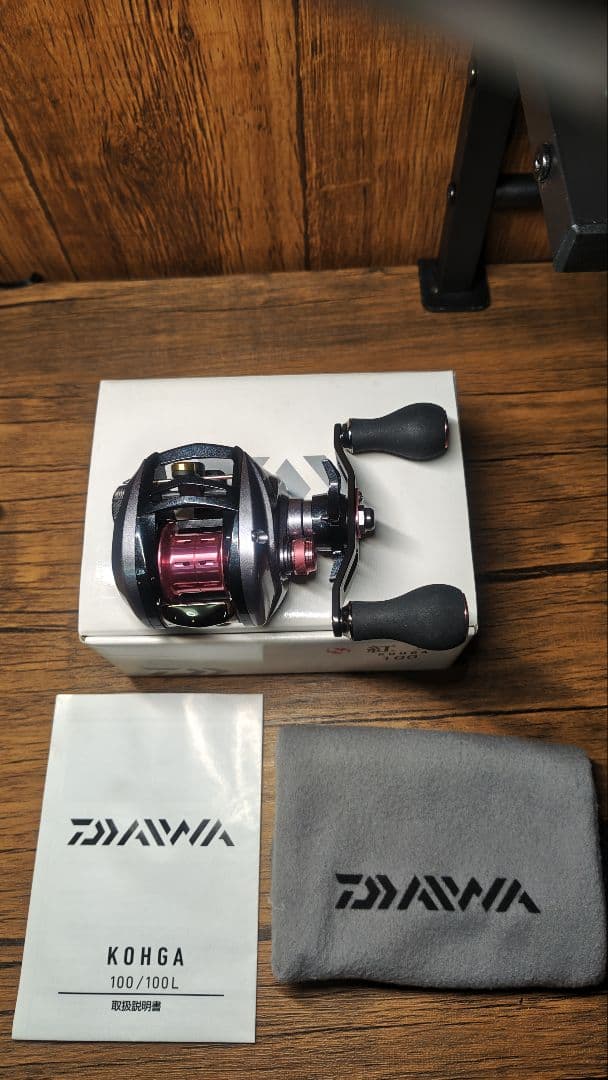 DAIWA 14紅牙100 ベイトリール