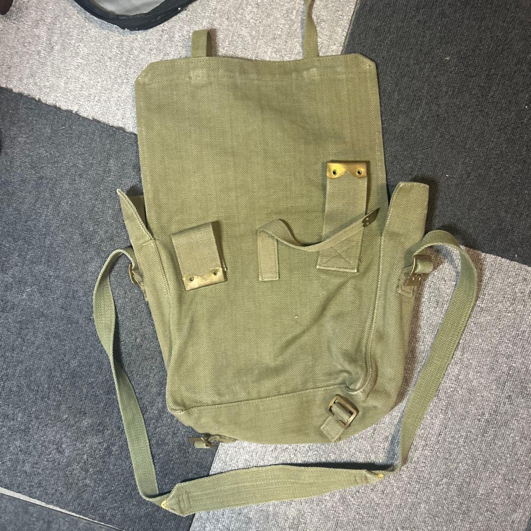ミリタリー　バッグ　希少　ベルギー軍？　人気　used