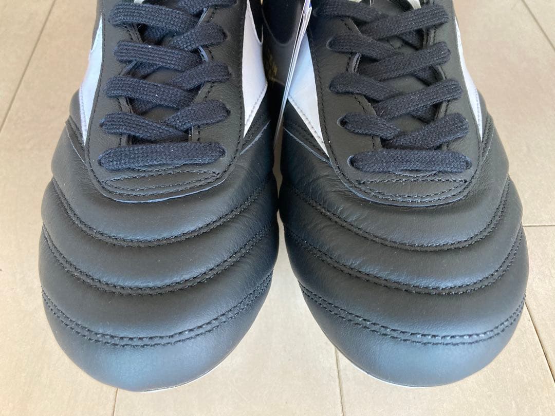 モレリア2ジャパン　黒　24.5㎝　新品。