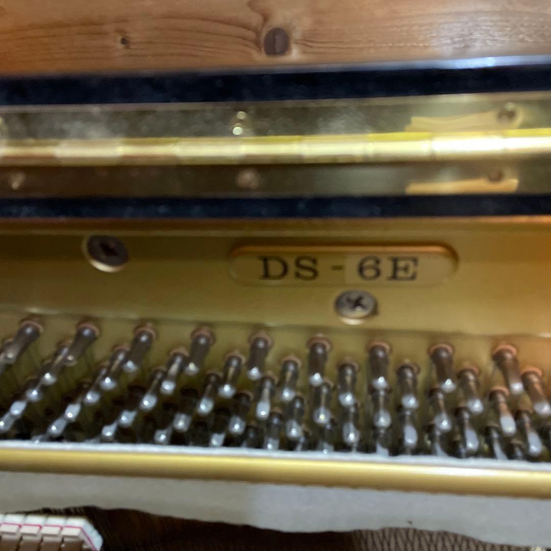 KAWAI ピアノ DS-6Eは猫足の特約店モデル 猫ちゃん椅子付　良品、美品
