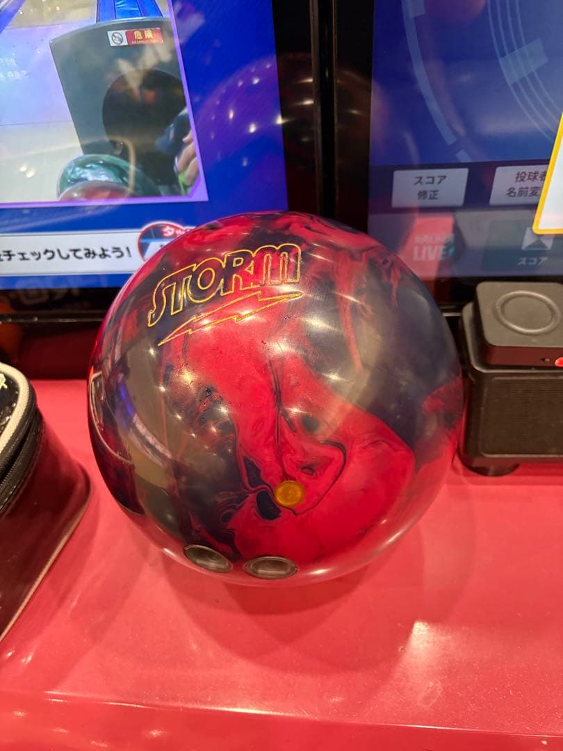 アイコニックコード　ボウリングボール　サムレス