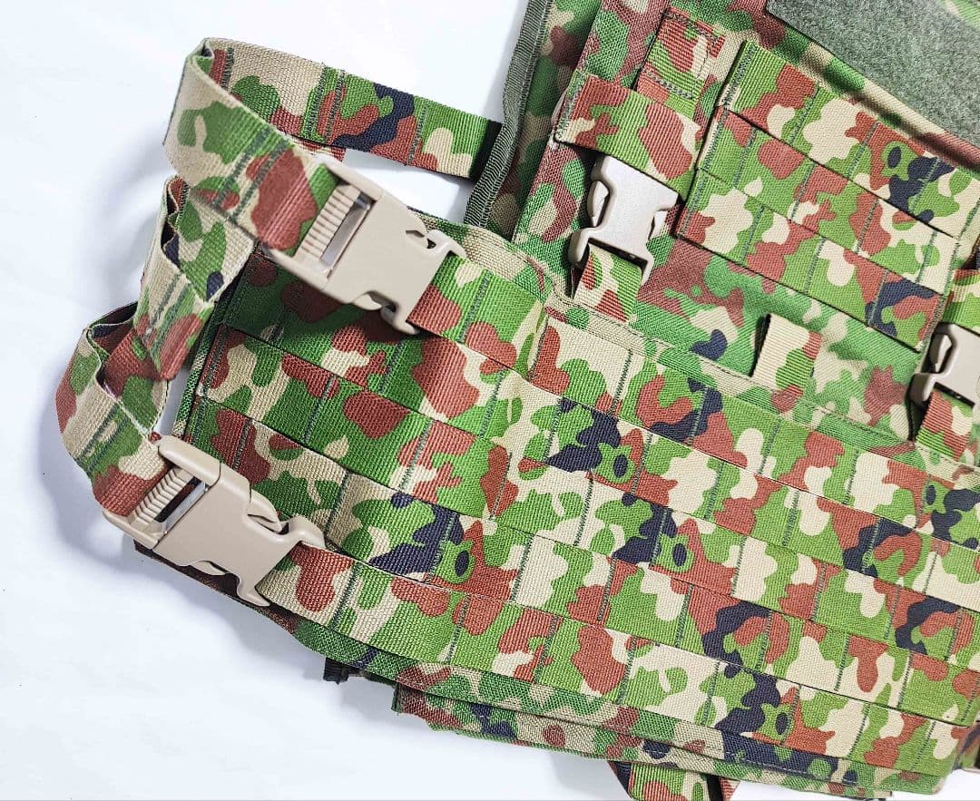陸上自衛隊 陸自迷彩 18式 防弾ベスト プレートキャリア 3型 実物生地