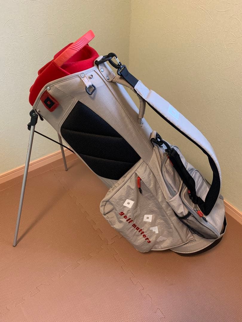 ONOFF ゴルフスタンドバッグ サンドベージュ