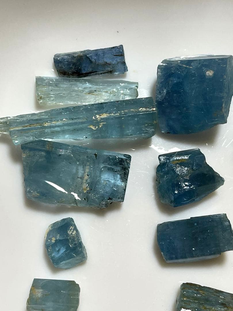 天然アクアマリン　ベトナム産　313.85 ct