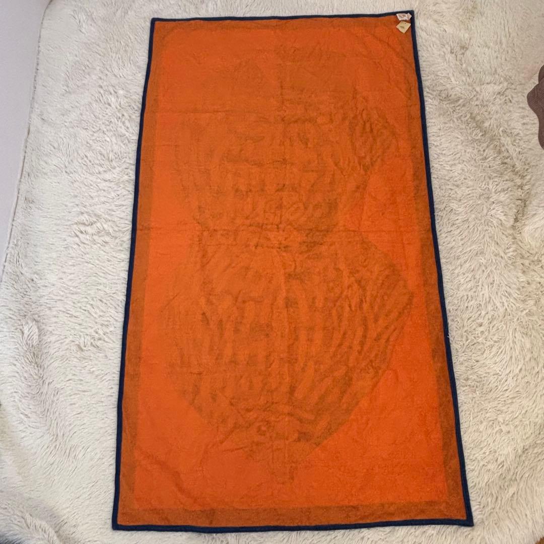 HERMES エルメス ビーチタオル タピ・ノマドPOISSON（魚モチーフ）