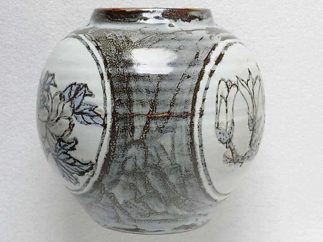 伊呂波窯:森本昇 (師.齋藤三郎)◆色絵窓絵椿木蓮牡丹文大壺:高さ約21.6cm