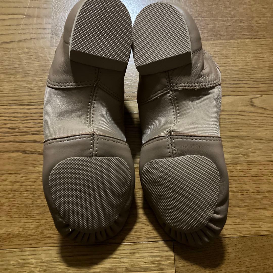 カペジオ ベージュ ジャズシューズ EJ2 8.5W