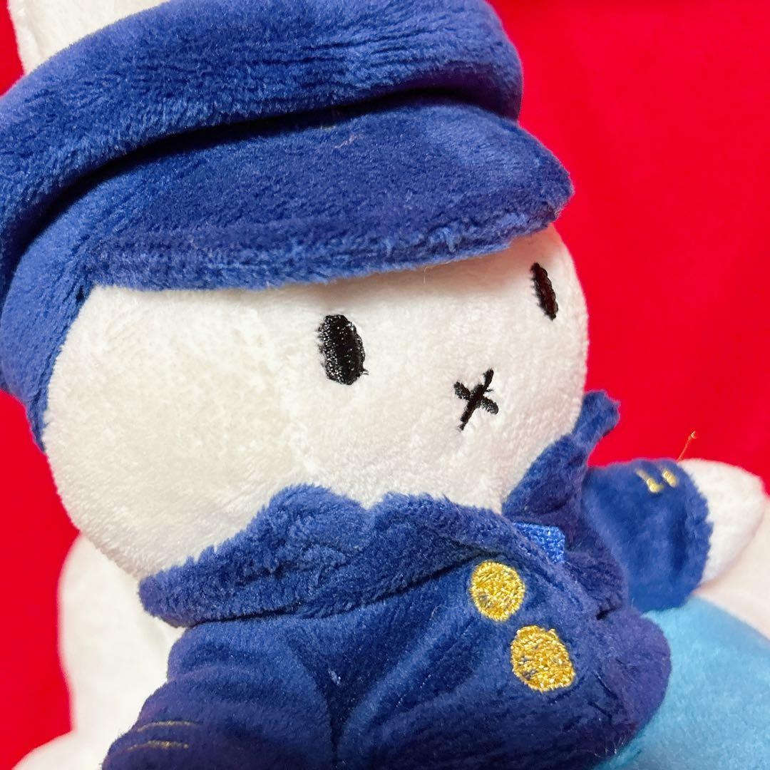 ミッフィー オランダ航空 KLM 飛行機 機長 パイロット ぬいぐるみ