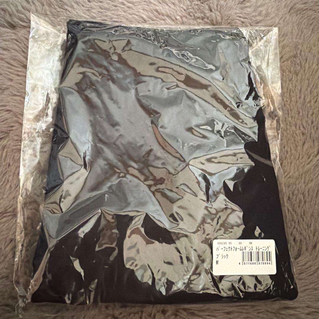 【新品未使用】【リントスル】ピラティスウェア Mサイズ上下セット