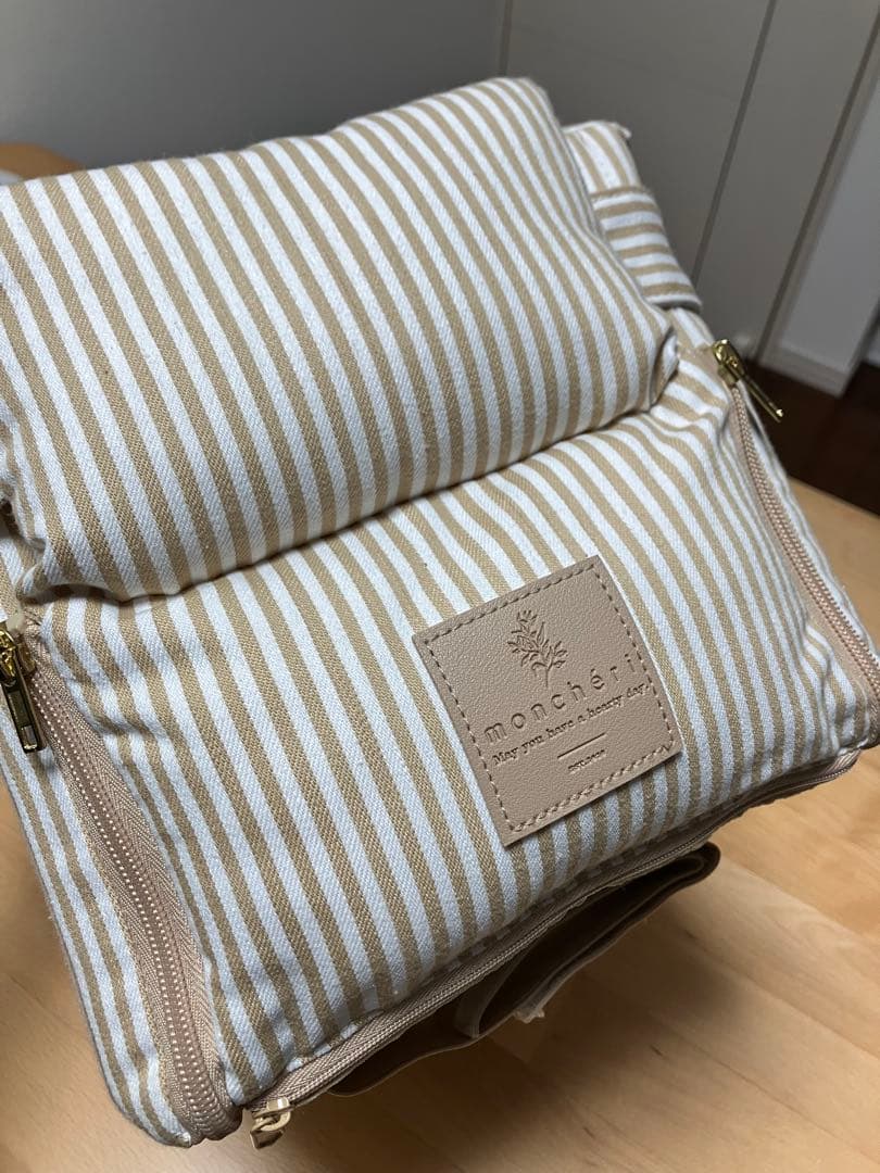 moncheri モンシェリ キャリーバッグ　カーシート ドライブ 小型犬