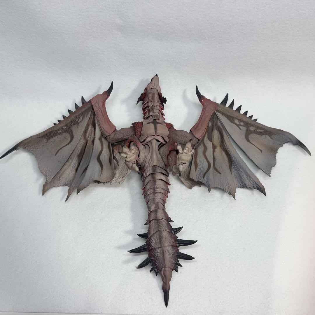 S.H.MonsterArts リオレウス　モンスターハンター　モンスターアーツ
