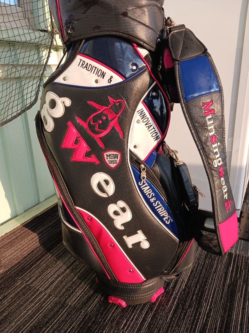 【希少】 おしゃれなトラベルカバー付　Munsingwearキャディバッグ