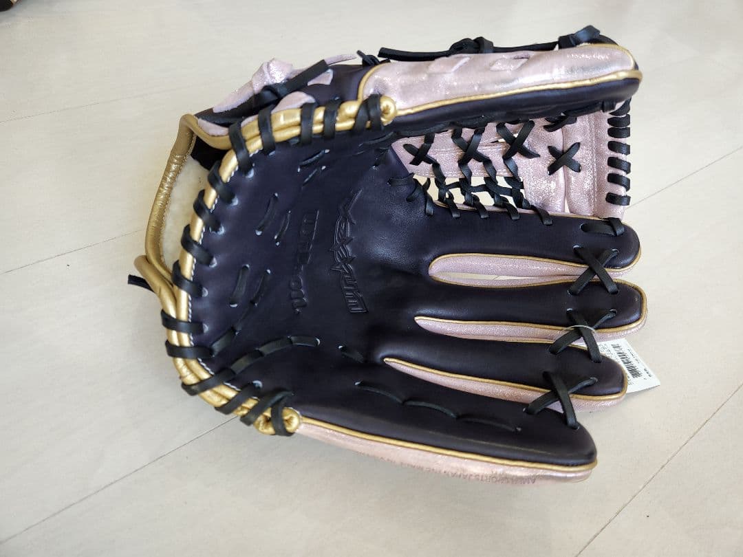 Wilson 軟式グローブ ピンク/黒 未使用タグ付き